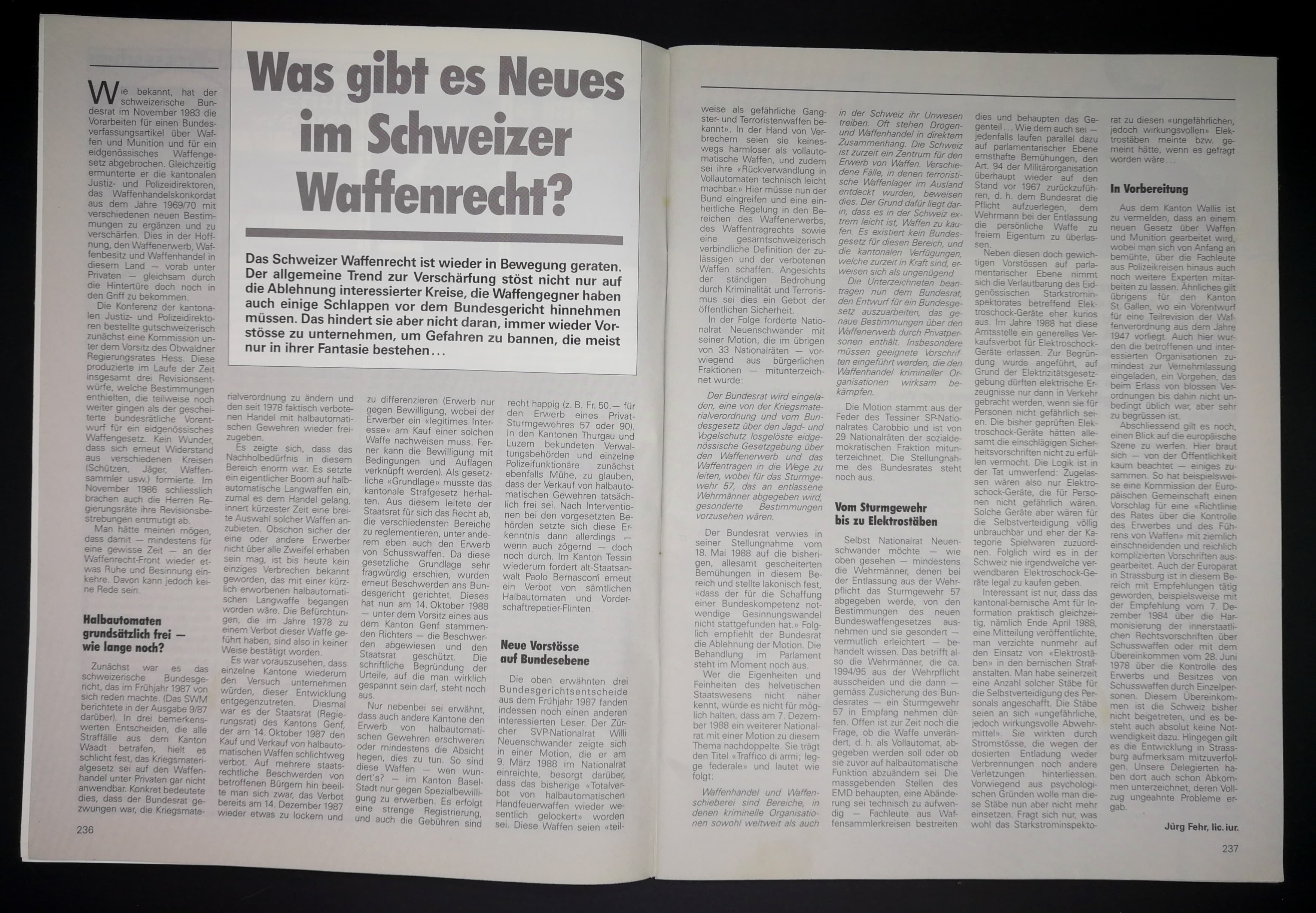 Muss man gelesen haben. Die Parallelen sind erschreckend. Siehe auch das PDF.
