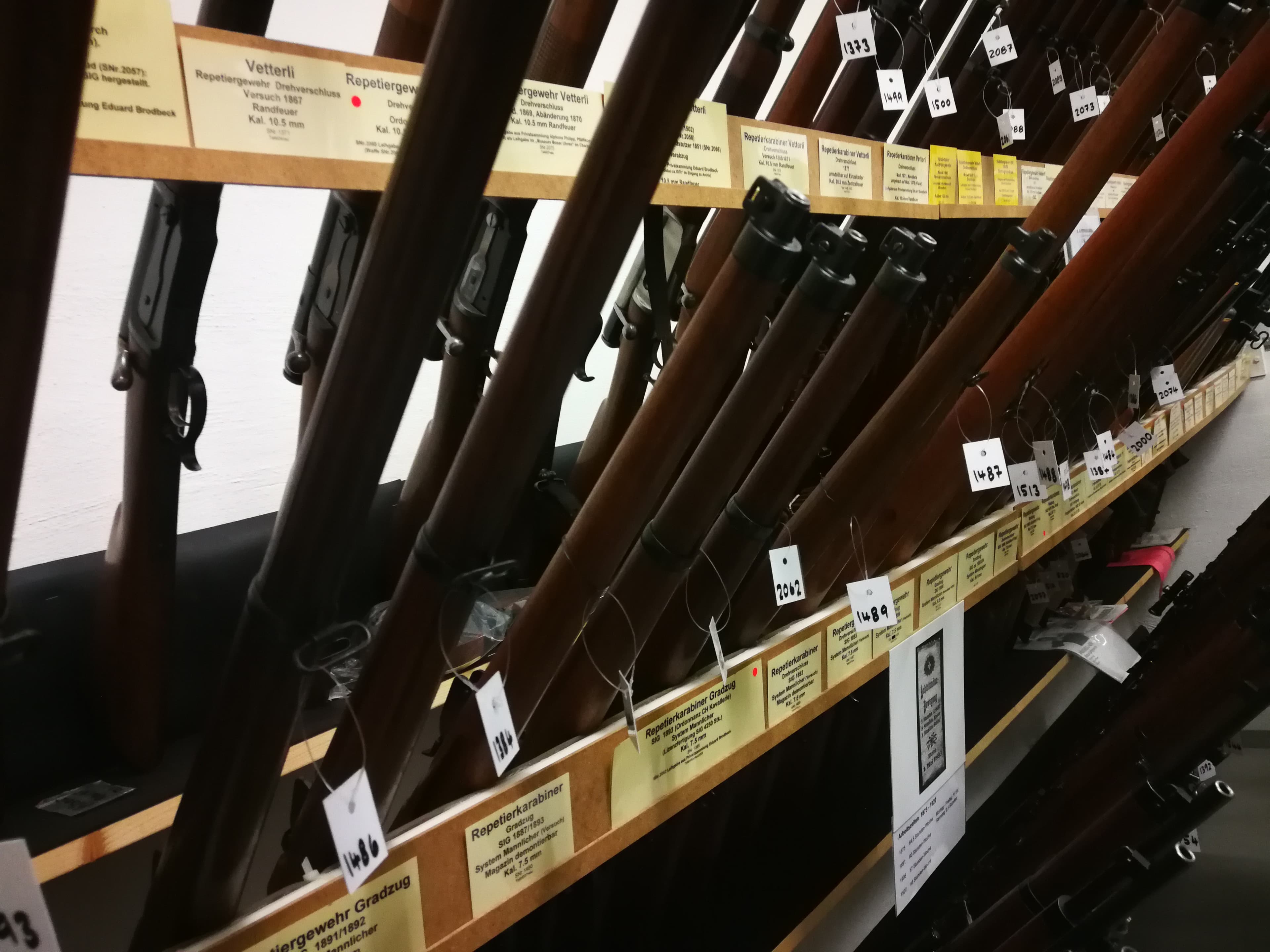 Mehr Karabiner!
