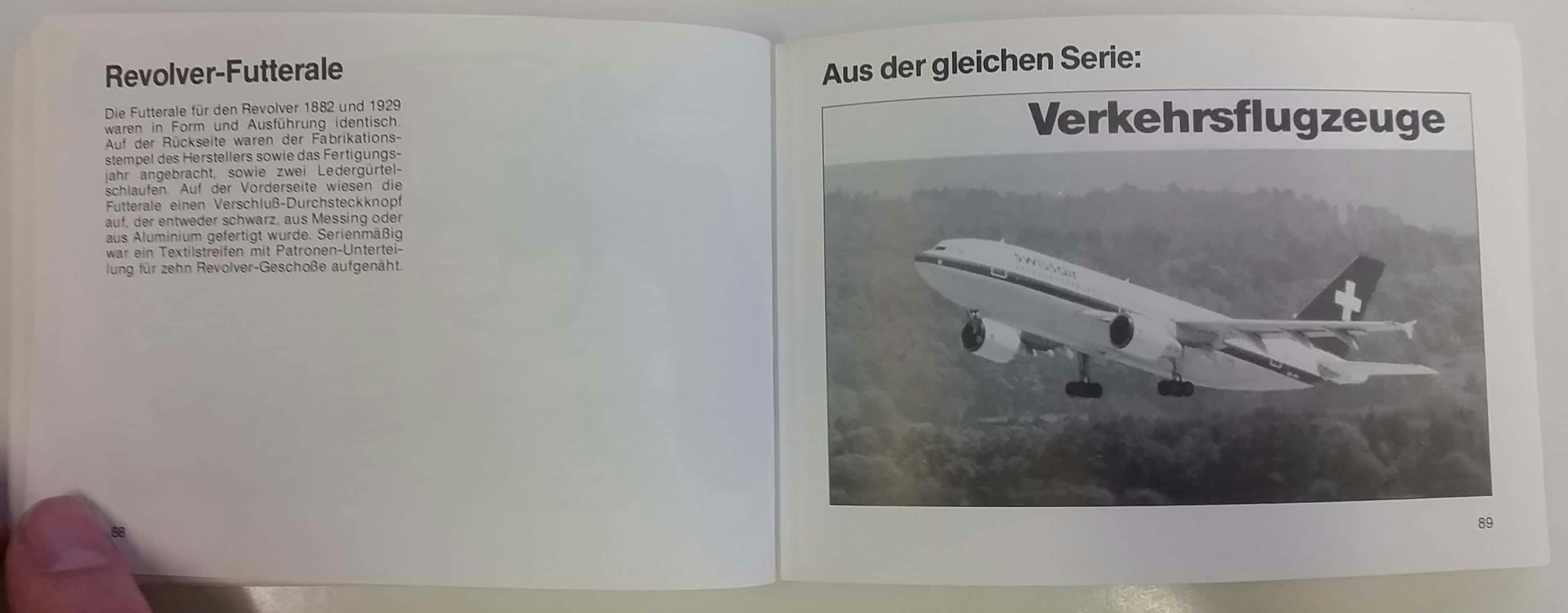 Anstatt Revolver-Futterale Werbung für das Verkehrsflugzeugebuch.