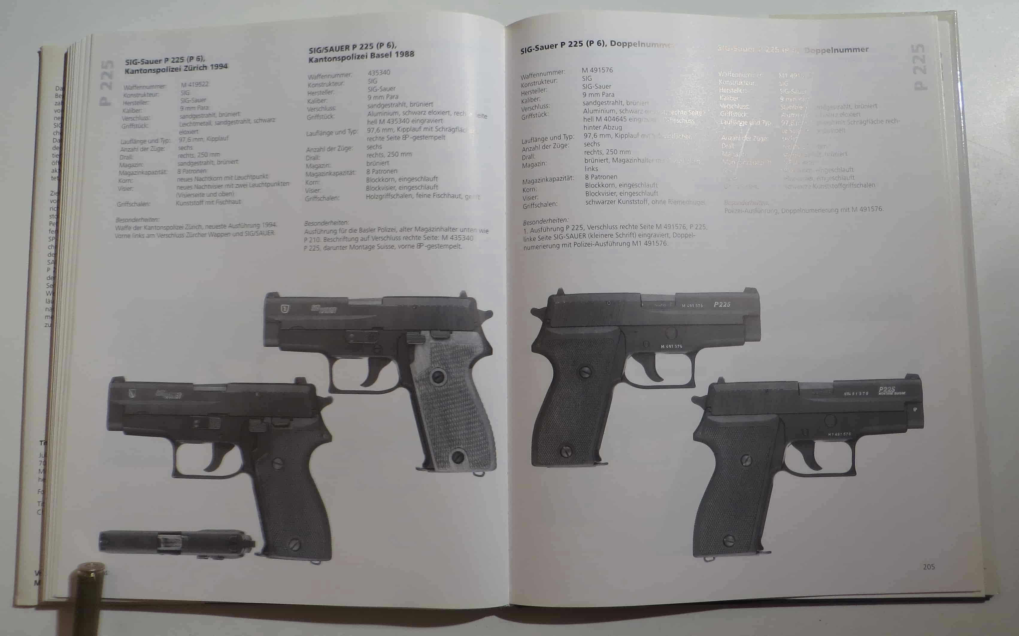 Polizeipistolen der Serie P225.